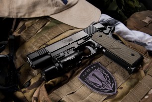 Vickers Tactical 1911 Medal of Honor Warfighter Vickers Tactical 1911 Medal of Honor Warfighter