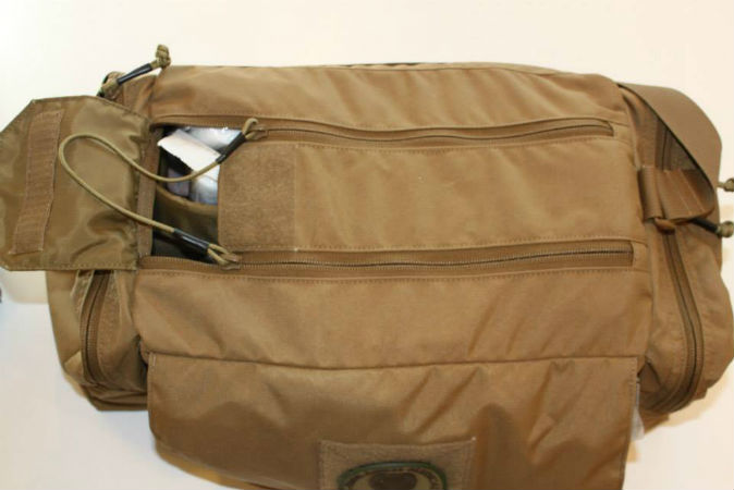 St Mike top zipper opening