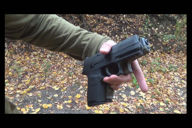FX Hummel Sig P320 vs G19 2