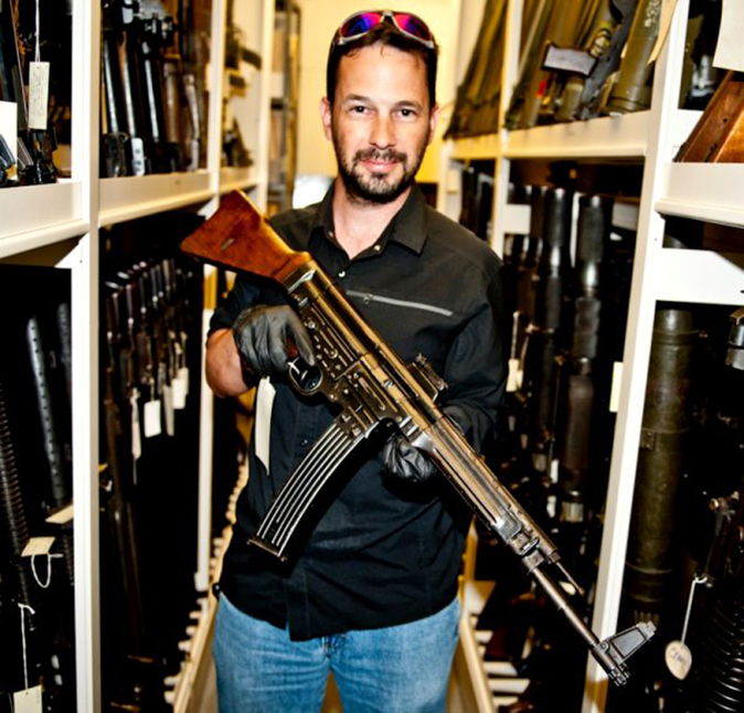 Rob Curtis RECOIL 4