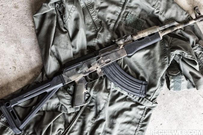 Outta_Closet_Magpul_AK_MOE004