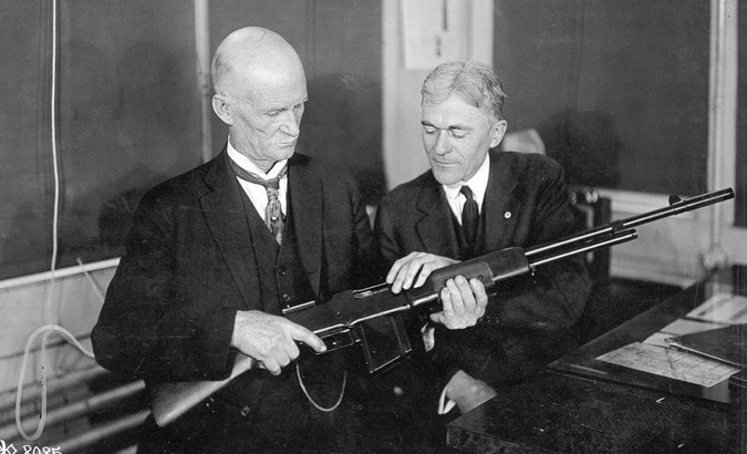 Browning_with_his_BAR 2