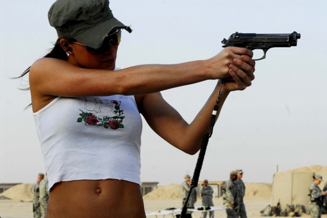 Rachel-Leah-UFC-M9-Beretta