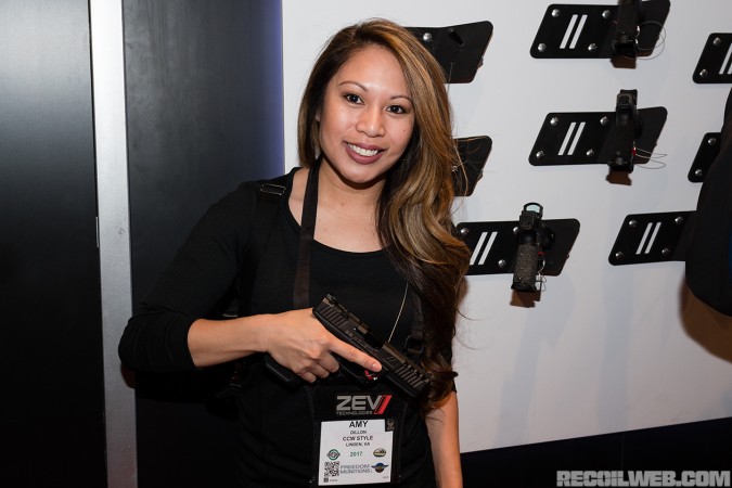 Amy-Dillion-former-US-Marine-Drill-Sargent-representing-CCW-Style