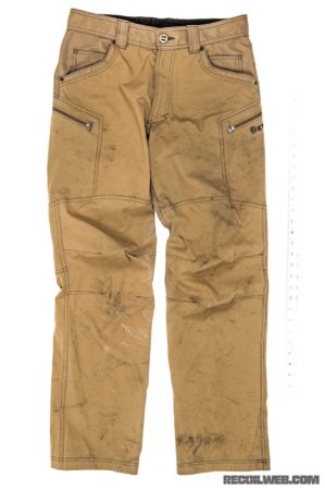 taking-a-bear-in-the-idaho-wilds-beyond-clothing-a5-brokk-ms-pant