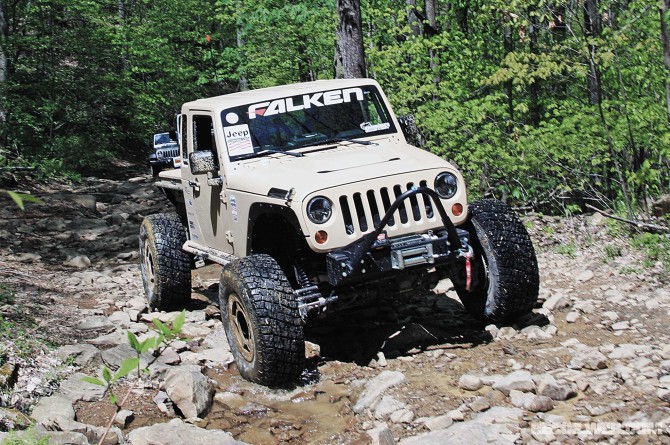 [Imagen: falken-jk-recon-jeep-wrangler-unlimited-...70x445.jpg]