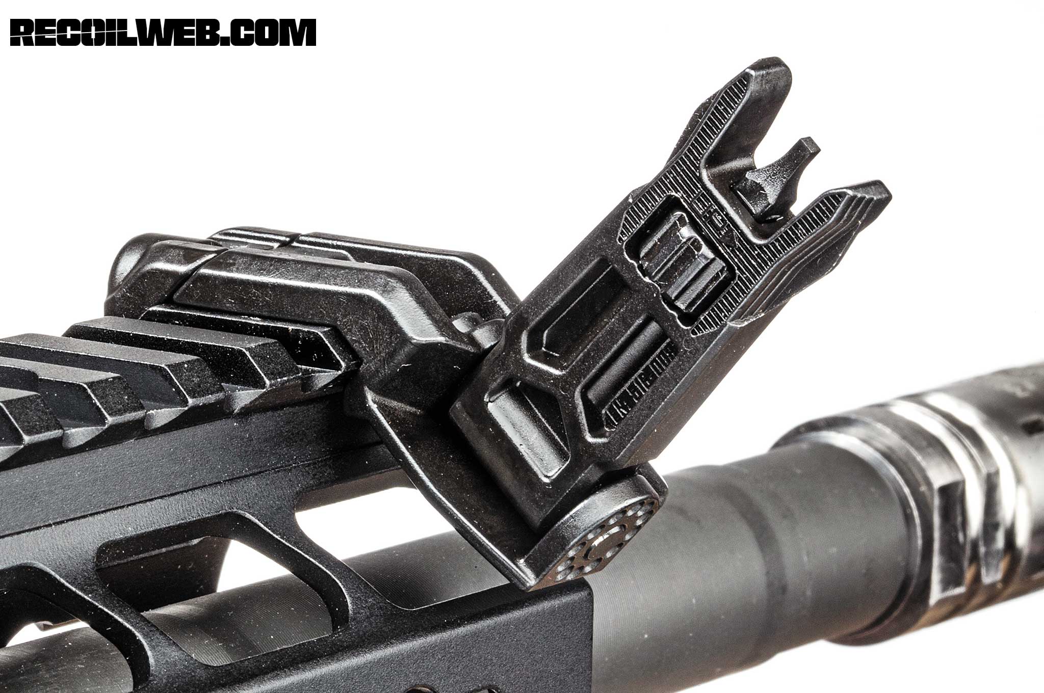 back-up-iron-sights-buyers-guide-magpul-mbus-pro-offset-sights-002.