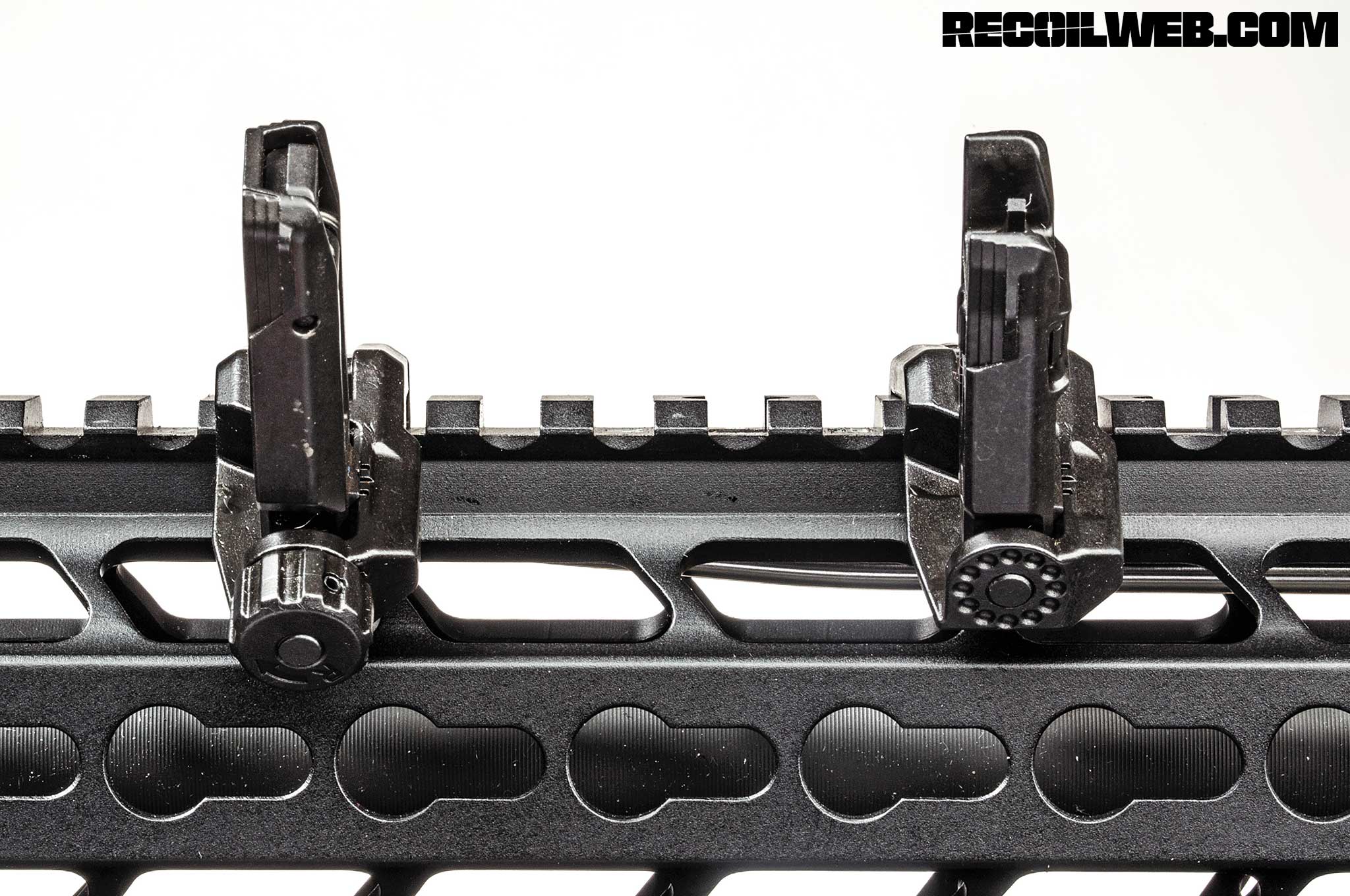 back-up-iron-sights-buyers-guide-magpul-mbus-pro-offset-sights-003.