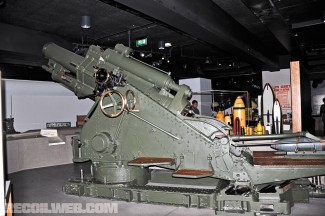 British-9.2-inch-Mother-howitzer