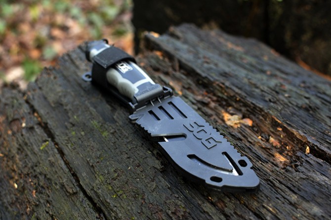 The SOG Blade Light