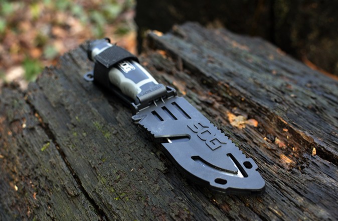 The SOG Blade Light