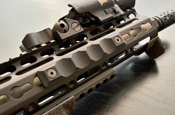 Friday Night Gun Porn: RailScales