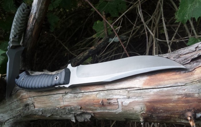 Saturday Night Blade Porn: Lakonian Bladecraft