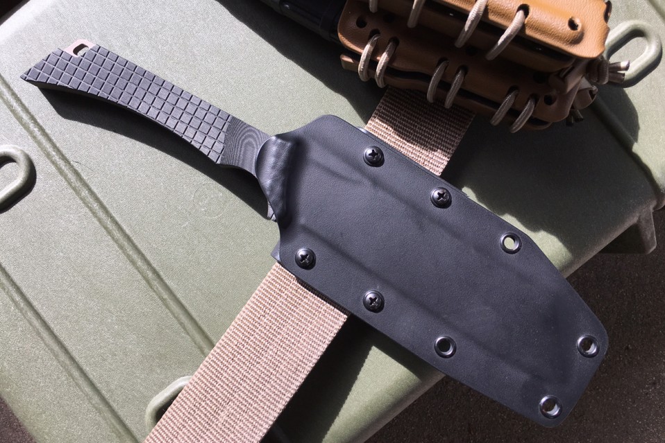 Outta the Closet: Skallywag Tactical's RAZOR
