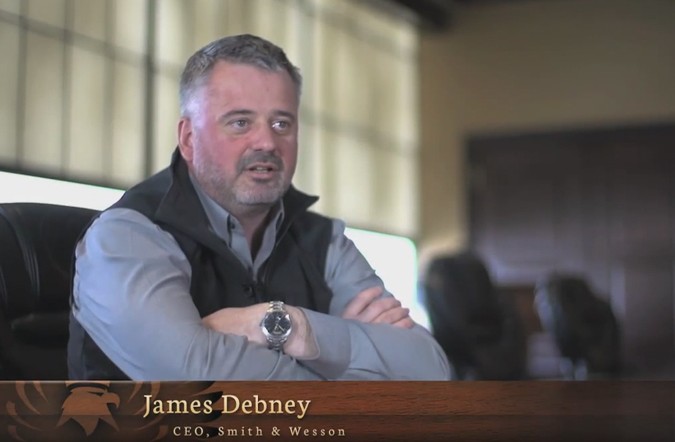 Smith & Wesson clarifies and makes nice