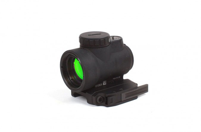 BOBRO Trijicon MRO Mounts feature the patent-pending BLAC lever system which allows for a rock-solid engagement with a 1913 Picatinny rail without the need for manual adjustment.