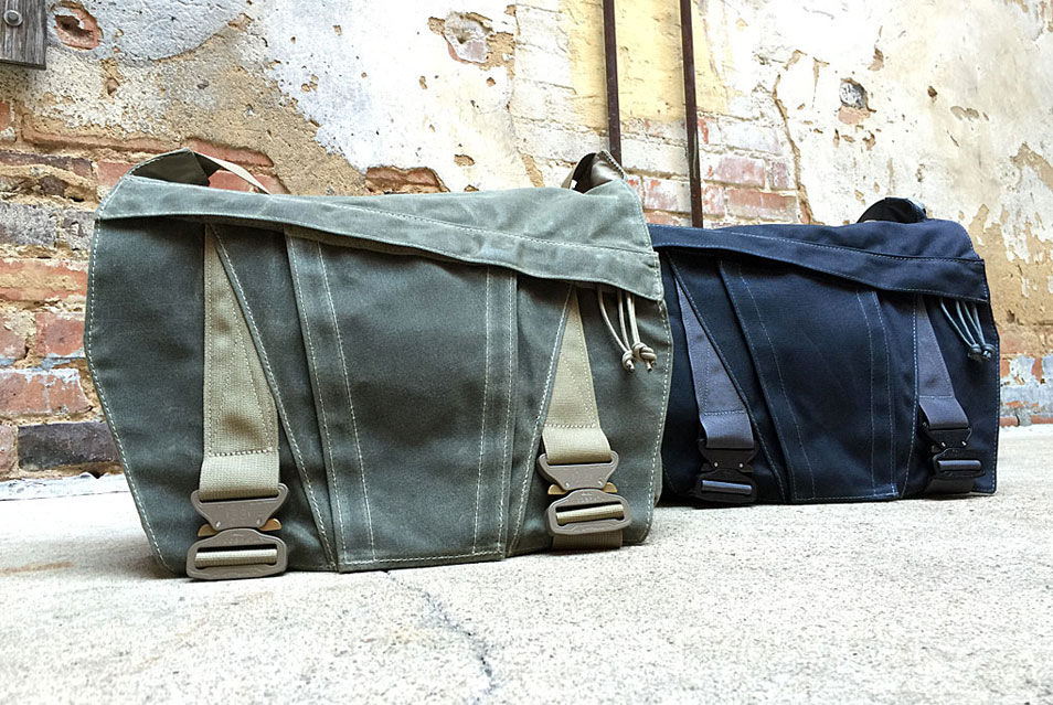 ITS Tactical Discreet Messenger Bag