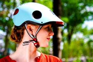 CLASSON – a smart helmet for bicycling
