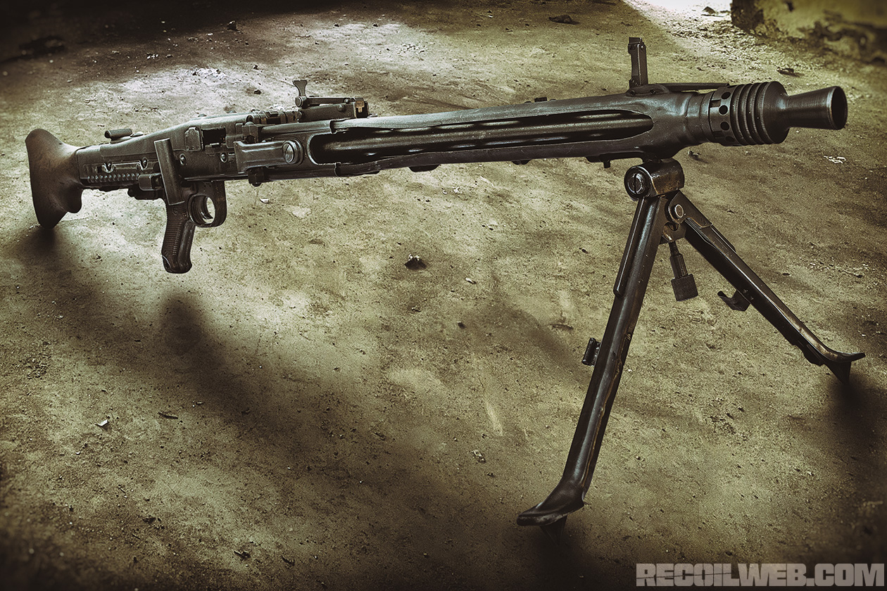 mg 42 machine gun in action
