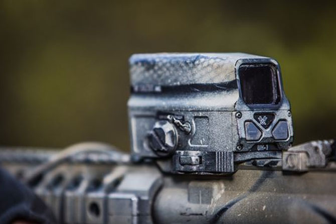 実物VORTEX UH-1 GEN II HOLOGRAPHIC SIGHT Vortex AMG UH-1 Gen II Holographic Sight | Shop at GOHUNT