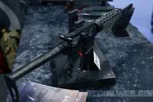 RECOILtv Shot Show 2017: Fostech Arms Raptor 3.5-Pound AR