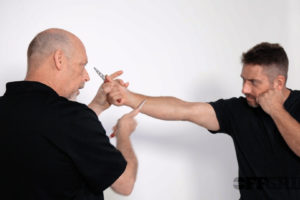 RECOILtv SHTF/OFFGRID Video: Folding Knife Self Defense