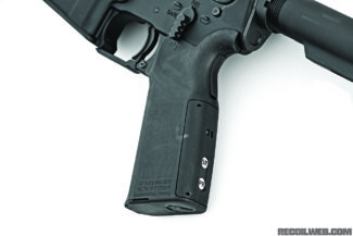 The trigger fires via a microprocessor housed in the grip and powered by a 9-volt battery.