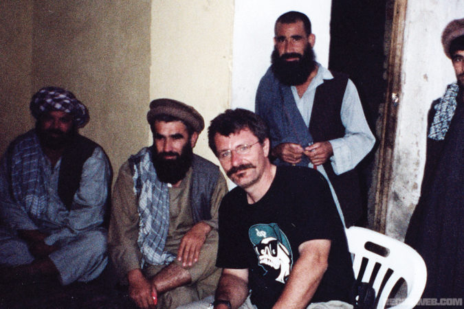 Pelton with Ahmad Shah Massoud‘s Panjshiri fighters in Taloqan in 1999.