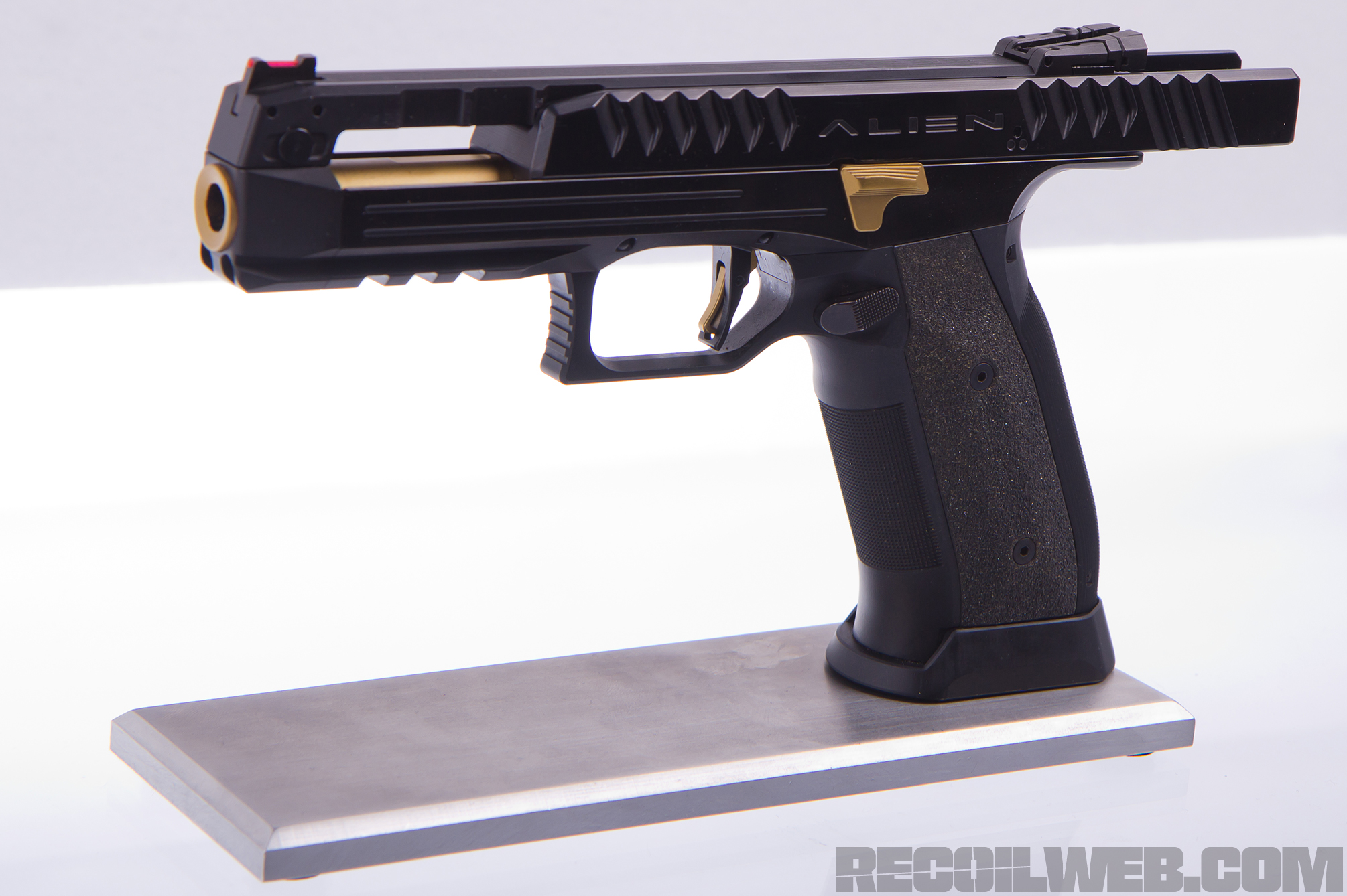 Alien Gun From Laugo Arms Exclusive Photos And Details Recoil