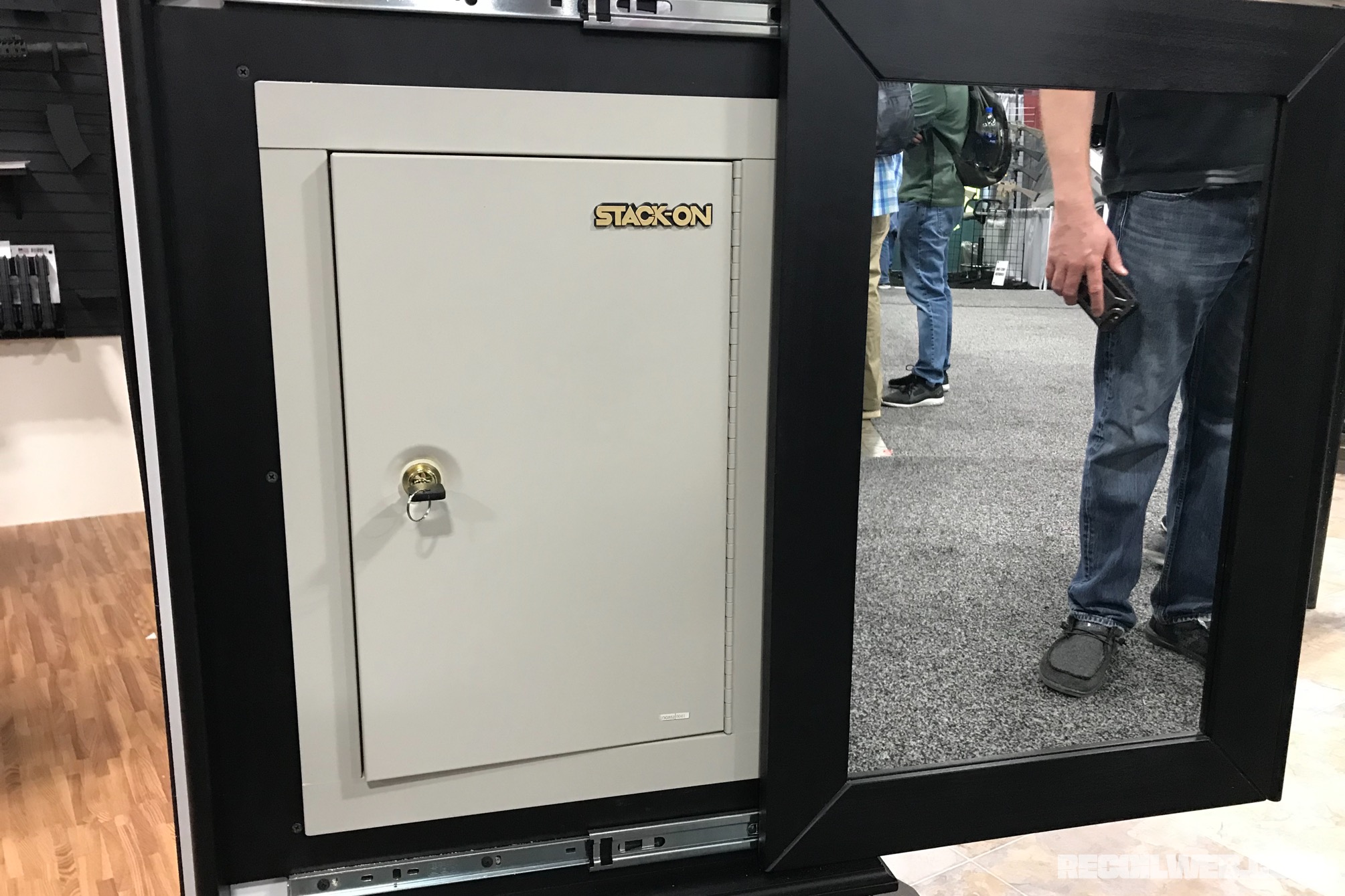 Hidden in Plain Site with Tactical Walls RECOIL