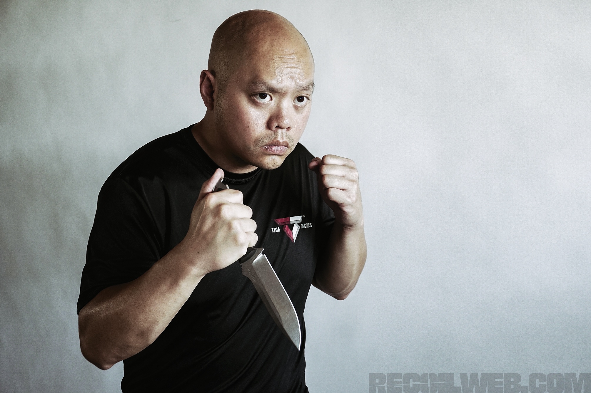 Knife Hands Avoid These Common Grip Mistakes to Sharpen Your Edge