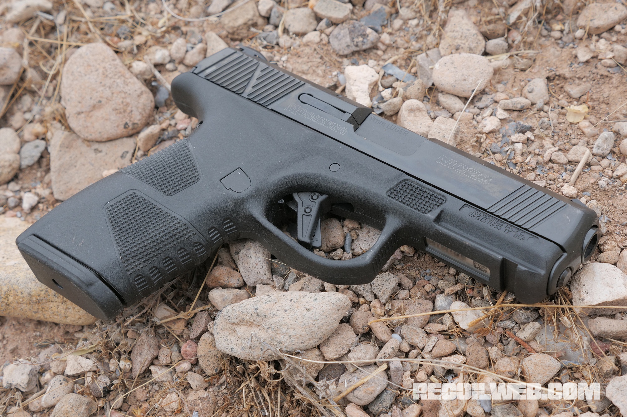 Mossberg's MC2c Compact 9mm Pistol [HandsOn Review] RECOIL