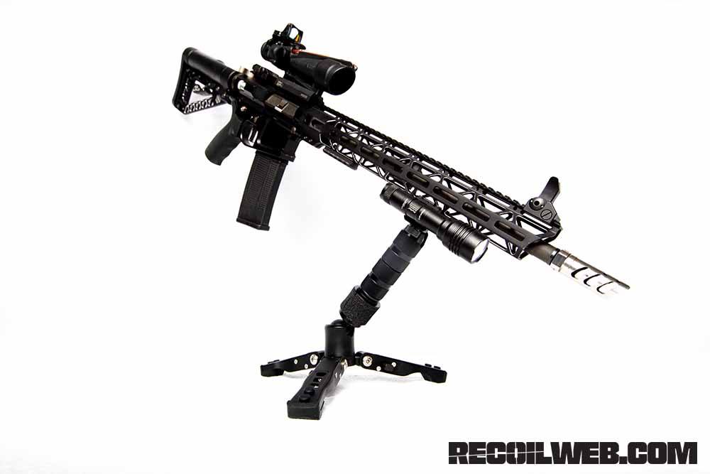 Get Mid-Evil with the Overwatch Monopod | RECOIL