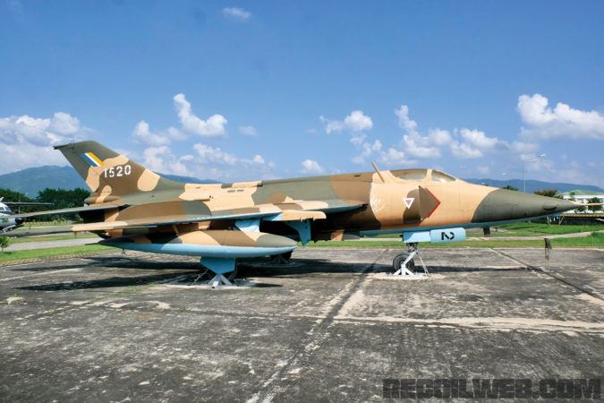 Myanmar defense service museum airplane