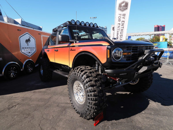 SEMA 2021 DelFab Solid-Axle Swap Bronco