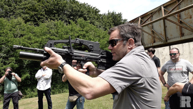 Springfield Hellion Iain Firing a