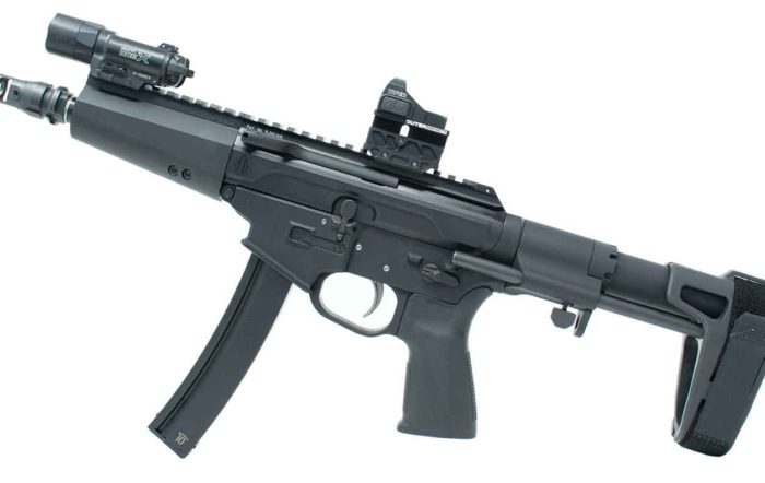 [Review] Quarter Circle 10 YKMF-5: The MP5 That Isn’t