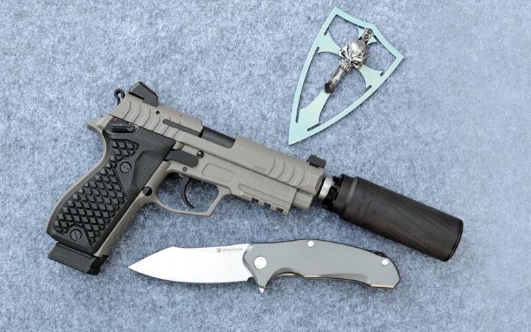 Lionheart Combat Regulus: A Fistful Of Metal [Review] | RECOIL