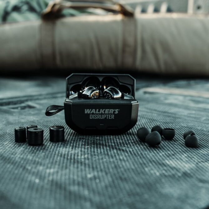 First Look Walker's Disrupter Electronic Ear Buds RECOIL