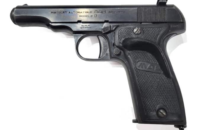 Manufacture D’armes de Bayonne Model D: Depression-Era Pipsqueak with a Certain Je Ne Sais Quoi