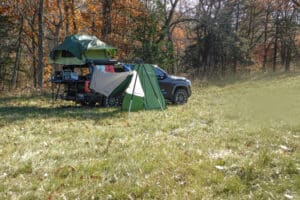 Mobile Base Camp: Off-Grid And On The Move [TRANSPORT]